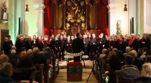 "Wunschzettelweihnacht" verzaubert Mommenheim – Chöre schaffen magische Konzertmomente